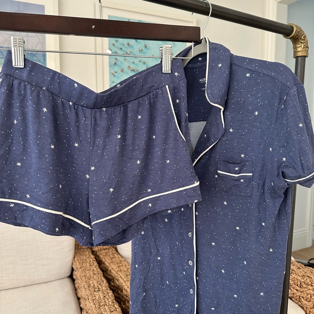 Alfani Navy Blue Star Print Short Pajama Set with White Piping